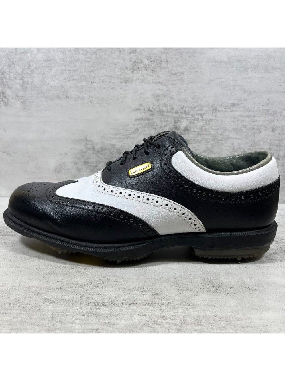 Footjoy Dryjoys Wingtip Oxford Golf Shoes - Men's Size 9 - Black White